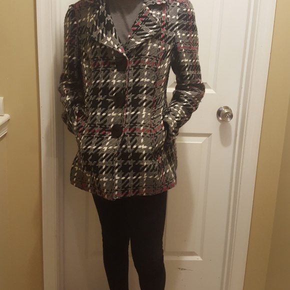 Cute coat - Picture 2 of 4